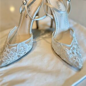 Bella belle “maya” size 7 pearl & lace bridal shoes